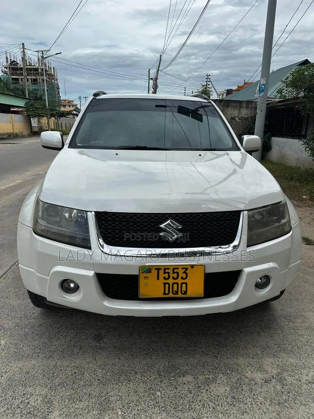 Suzuki Grand Vitara 2.0 2007 White