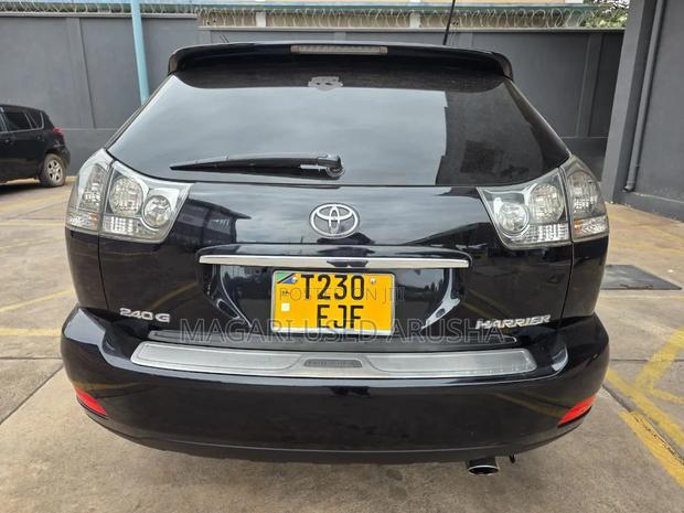 Toyota Harrier 2006 Black