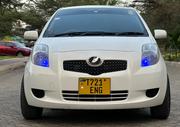 Toyota Vitz 2006 White for sale
