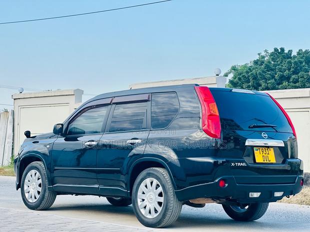 Nissan X-Trail 2010 Black