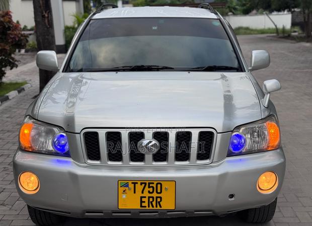 Toyota Kluger 2004 Silver