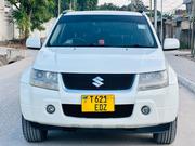 Suzuki Escudo 2008 White for sale