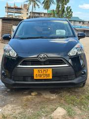 Toyota Sienta 2016 Black for sale