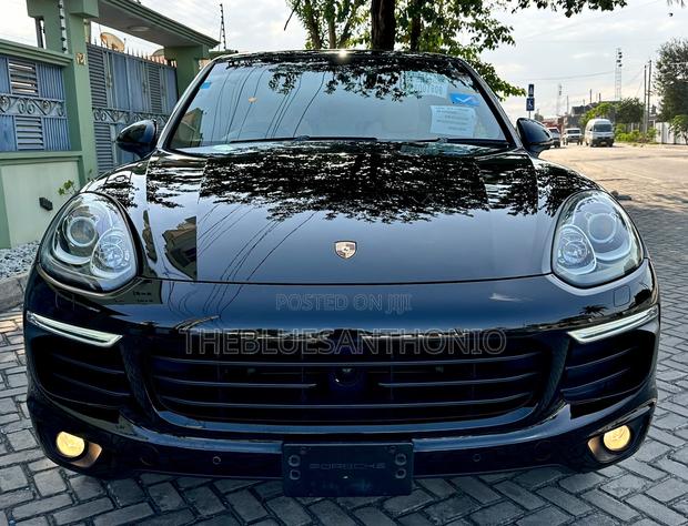 Porsche Cayenne 2017 Black