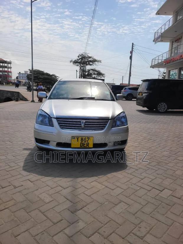Toyota Premio 2005 Silver