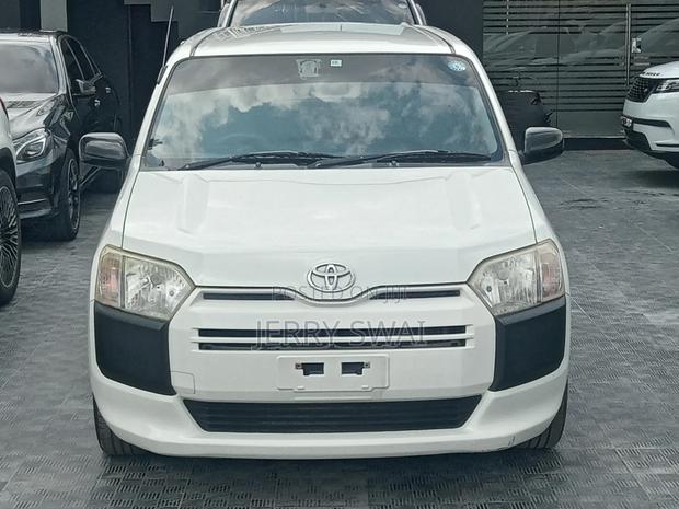 Toyota Succeed 2006 White