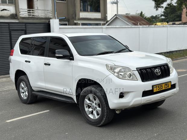 Toyota Land Cruiser Prado 3.0 TD 2011 White