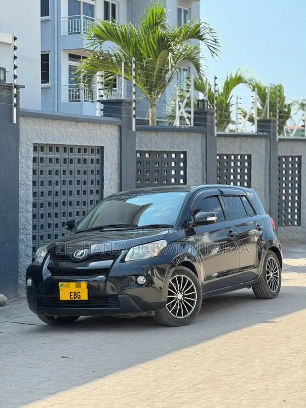 Toyota IST 2008 Black