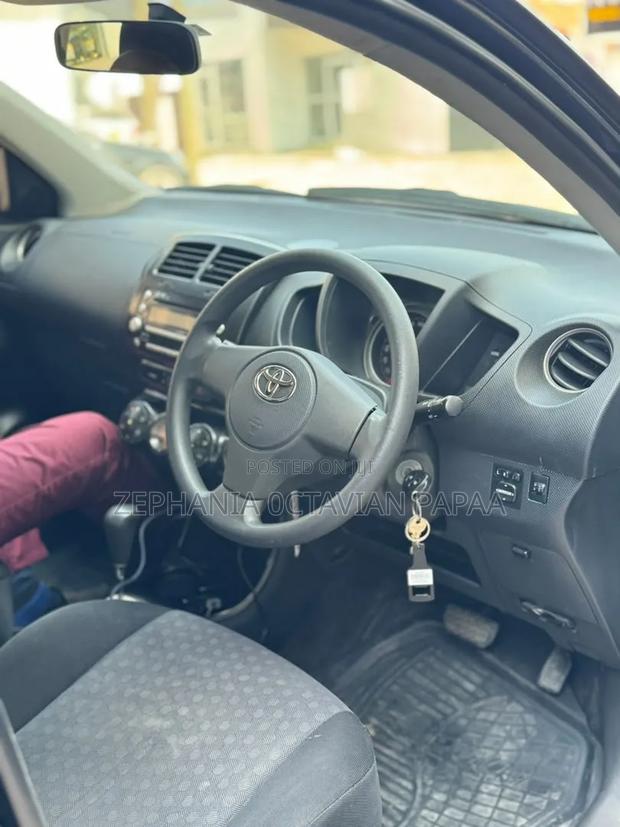 Toyota IST 2008 Black