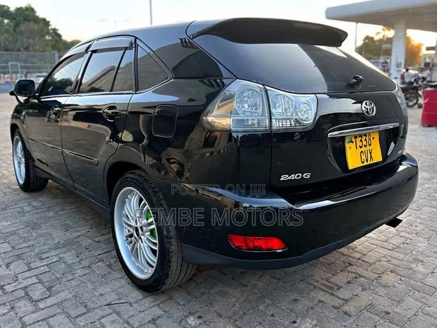Toyota Harrier 2005 Black
