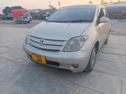 Toyota IST 2004 Beige for sale