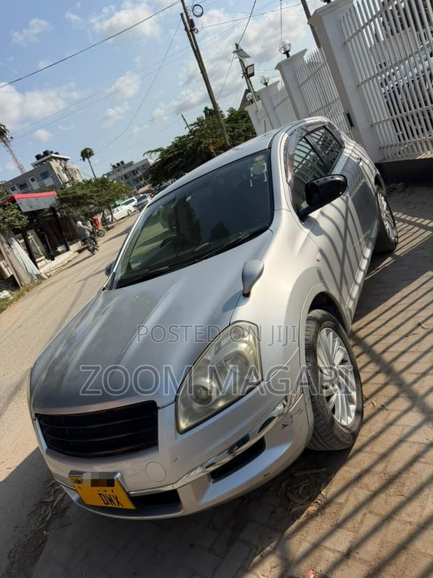 Nissan Dualis 2011 Silver