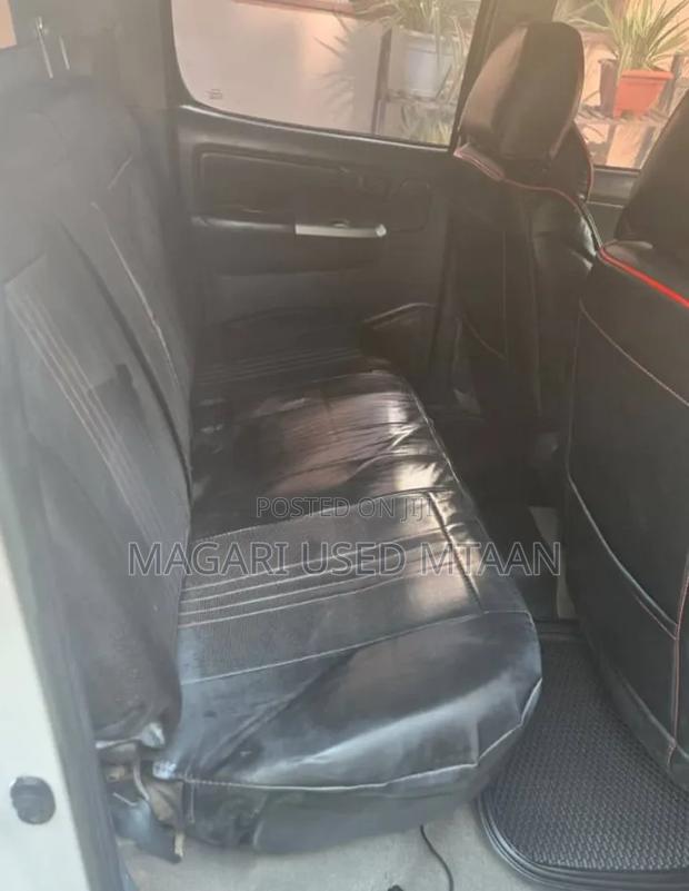 Toyota Hilux 2008 White