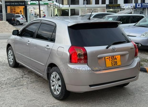 Toyota Corolla RunX 2005 Silver