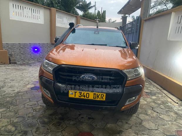 Ford Ranger Wildtrak 2017 Orange