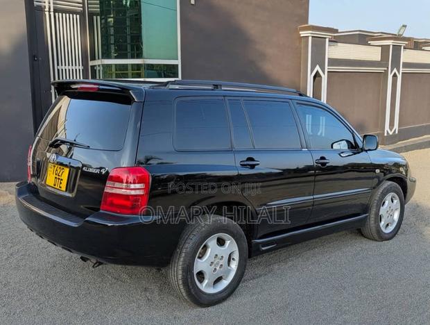 Toyota Kluger 2005 Black