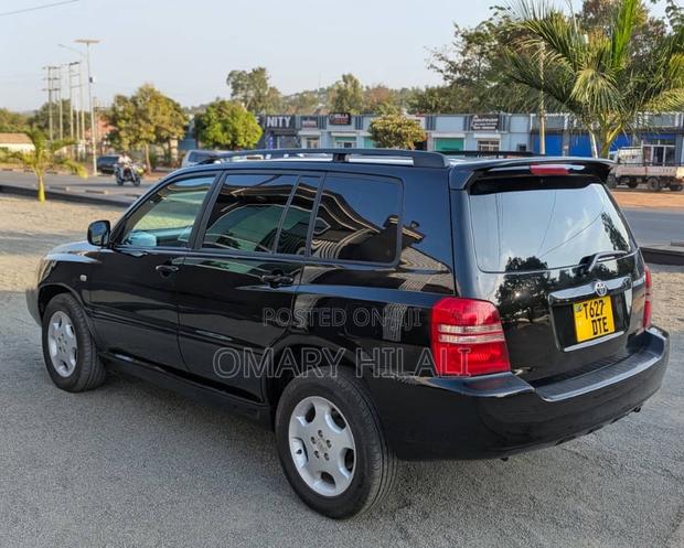Toyota Kluger 2005 Black