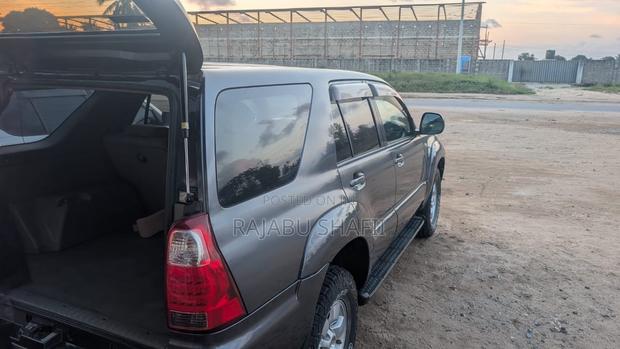 Toyota Hilux Surf 2.7 SSR 2005 Gray