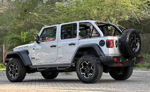 Jeep Wrangler 2024 Silver