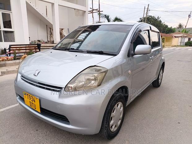 Toyota Passo 2006 Silver