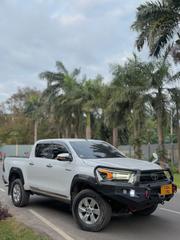 Toyota Hilux 2021 Pearl for sale
