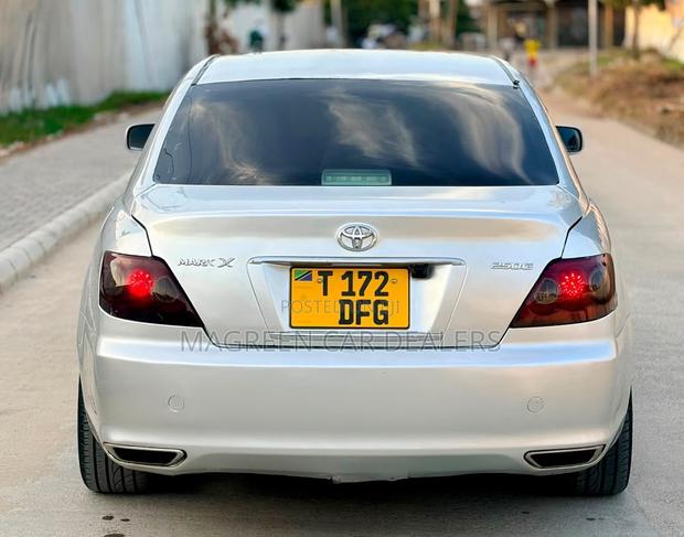 Toyota Mark X 2005 Silver