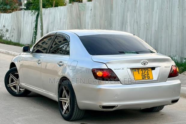 Toyota Mark X 2005 Silver
