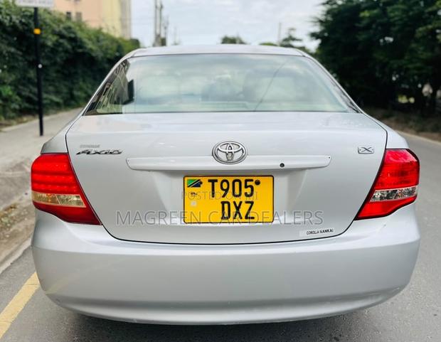 Toyota Axio 2009 Silver