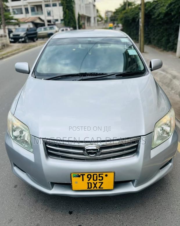 Toyota Axio 2009 Silver