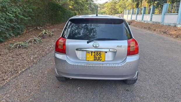 Toyota Allex 2004 Silver