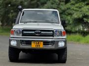 Toyota Land Cruiser 2016 White for sale