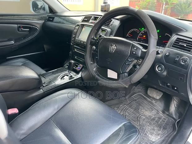 Toyota Crown 2007 Pearl