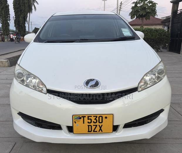 Toyota Wish 2011 Pearl