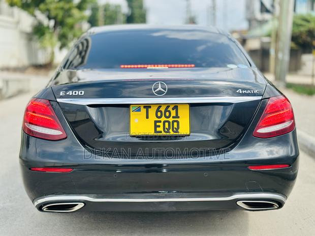 Mercedes-Benz E400 2013 Black