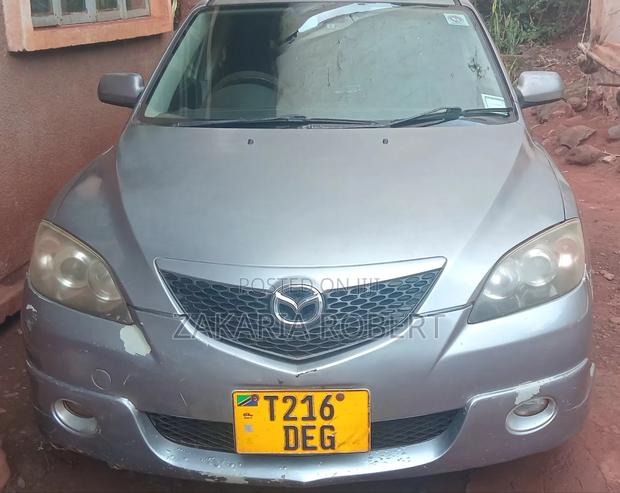 Mazda Axela 2004 Gray