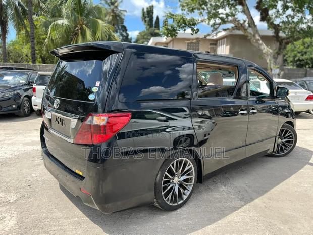 Toyota Alphard 2008 Black
