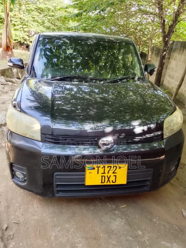 Toyota Corolla Rumion 2009 Black