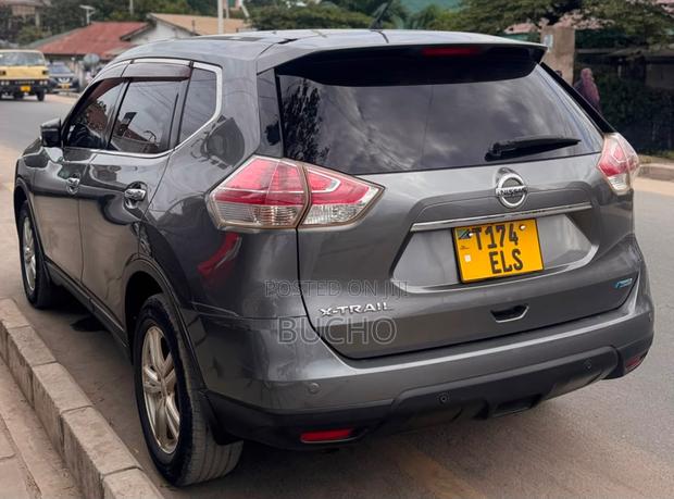 Nissan X-Trail 2014 Gray