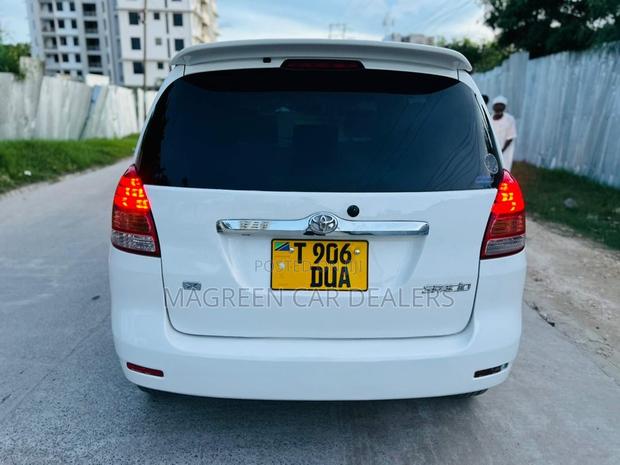Toyota Corolla Spacio 2006 White