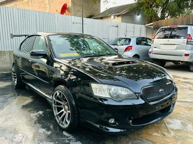 Subaru Legacy 2004 Black