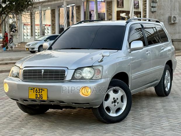 Toyota Kluger 2004 Silver