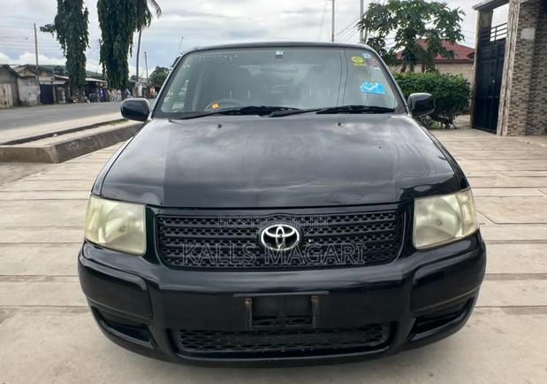 Toyota Probox 2004 Black