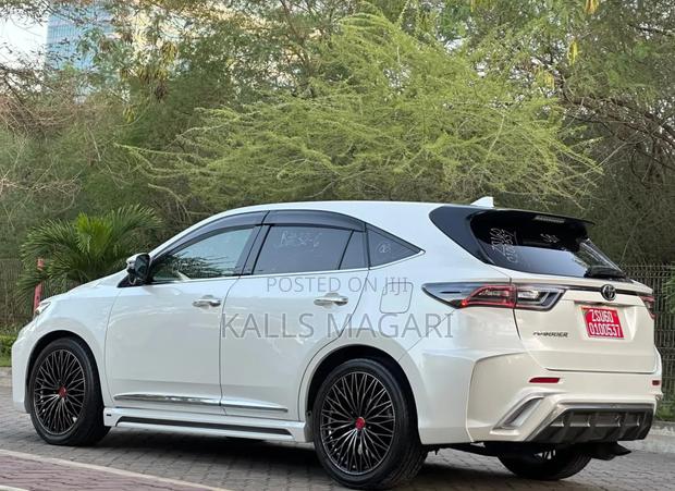 Toyota Harrier 2016 White