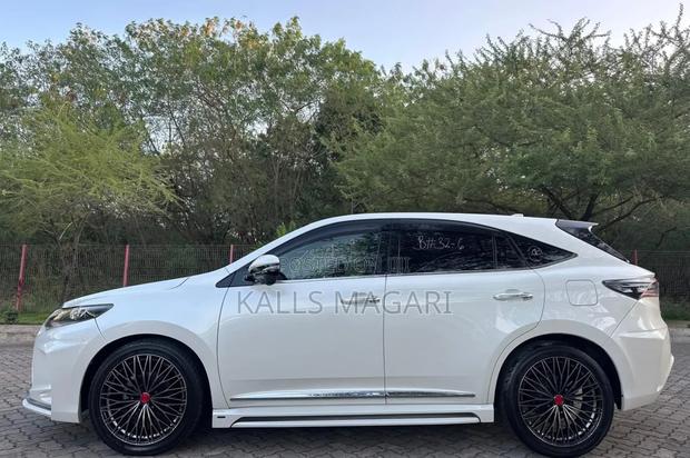 Toyota Harrier 2016 White