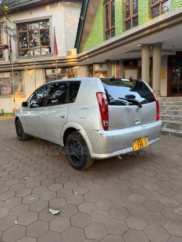 Toyota Opa 2002 Silver