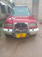 Suzuki Escudo 1999 Red for sale