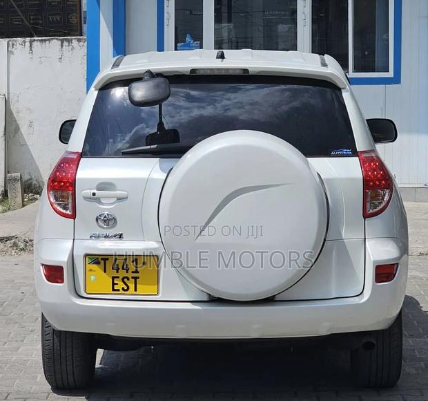 Toyota RAV4 2008 White