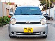 Toyota Sienta 2005 Silver for sale
