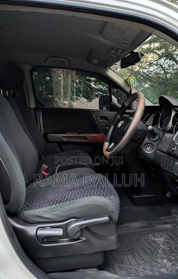 Honda Crossroad 2008 White
