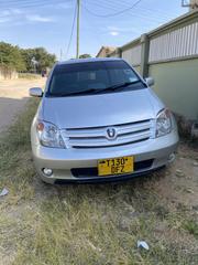 Toyota IST 2005 Silver for sale